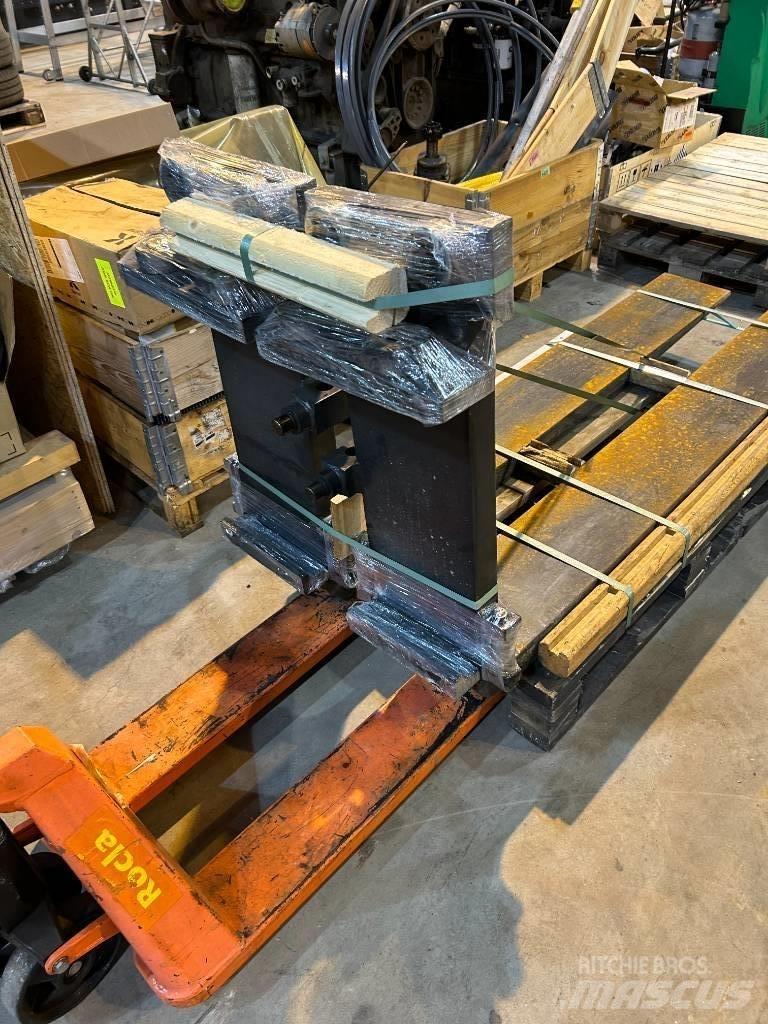 Kalmar DCG80-9 Forche
