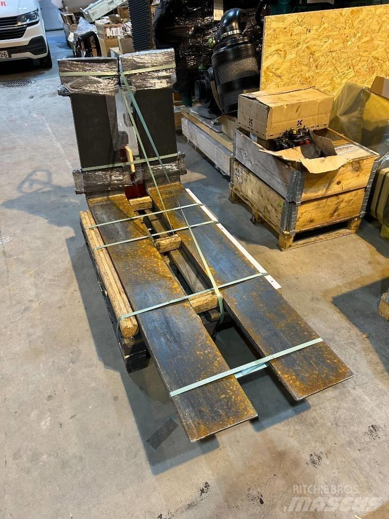 Kalmar DCG80-9 Forche