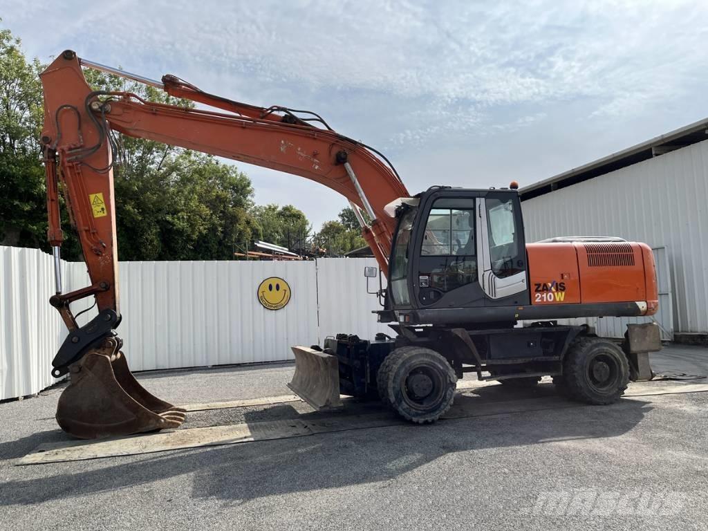 Hitachi ZX210W-3 Escavatori gommati