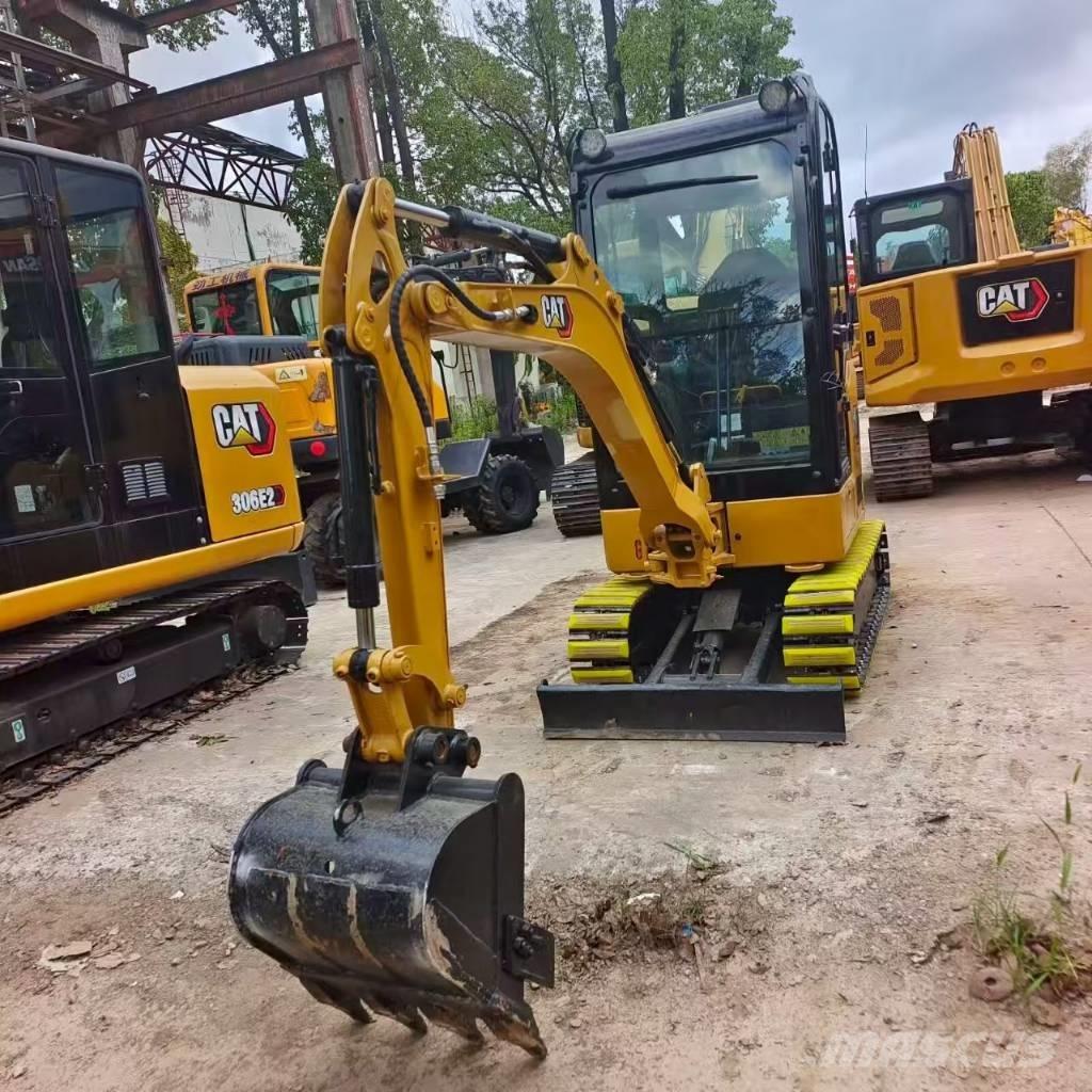 CAT 302 CR Miniescavatori