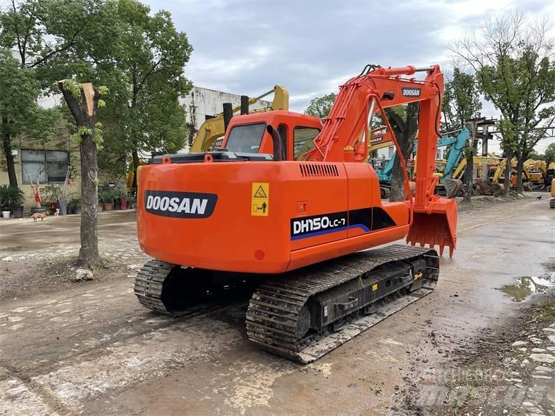 Doosan DX150 Escavatori cingolati