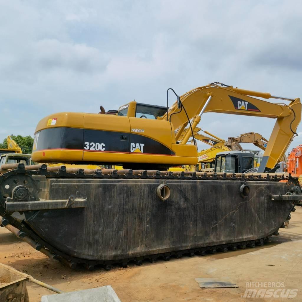CAT 320 C Escavatori anfibi