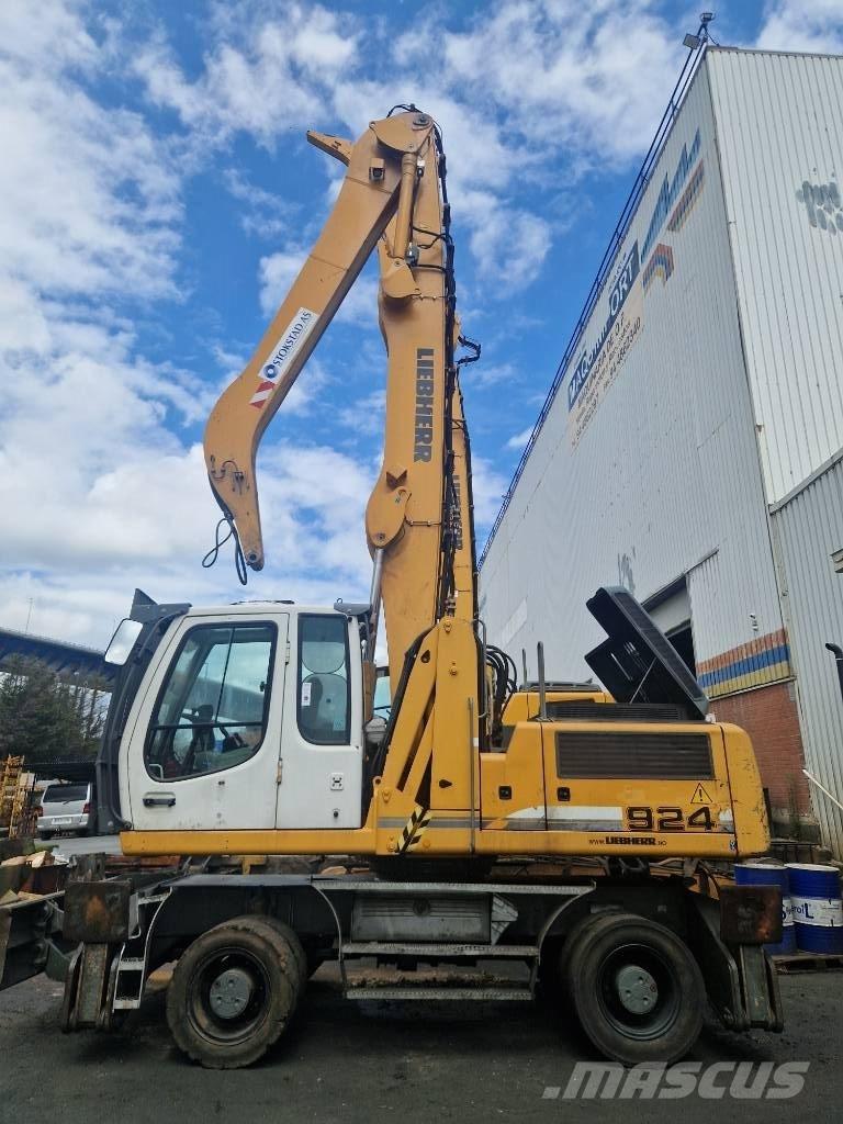 Liebherr A924C Movimentazione rifiuti