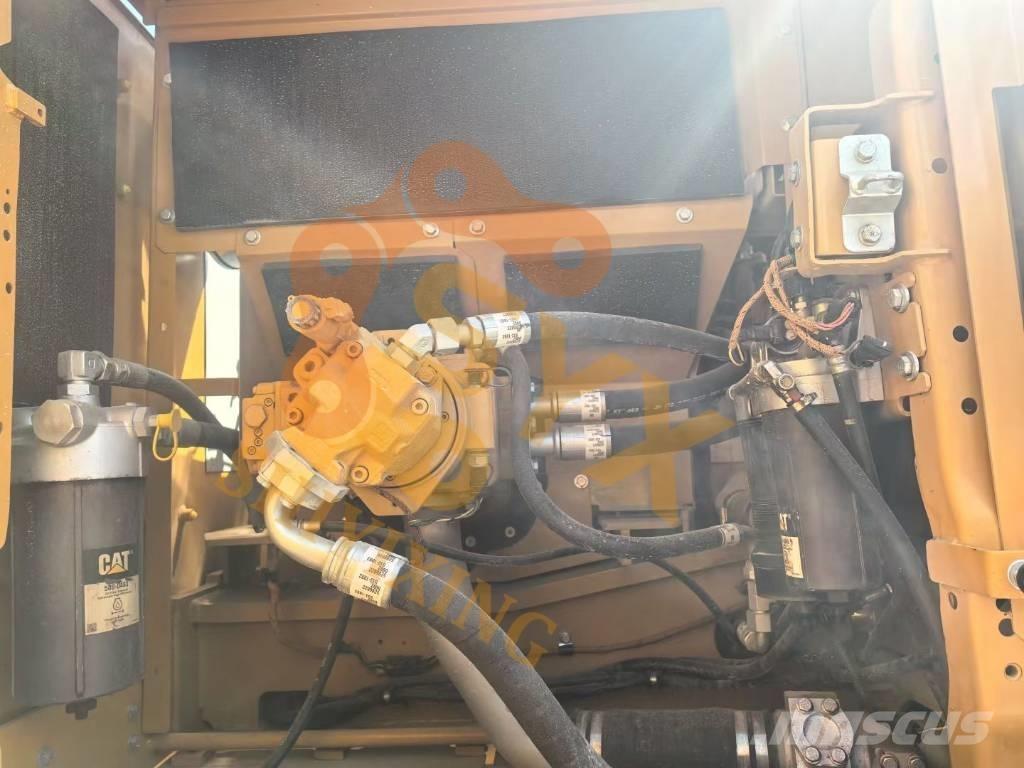 CAT 345GC Escavatori cingolati