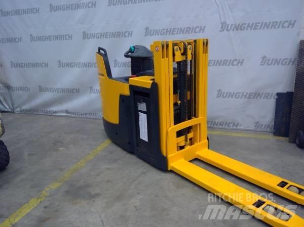 Jungheinrich ERD 220 Carelli stoccatori  automatici-usati