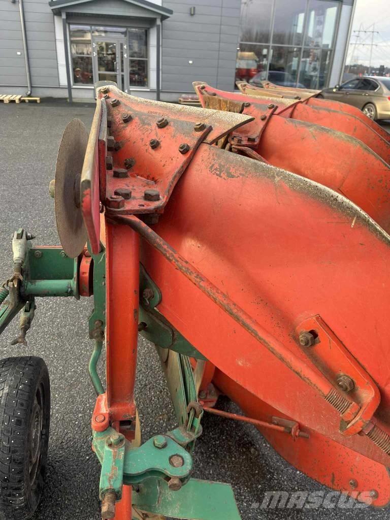 Kverneland E160-4-8 Aratri reversibili