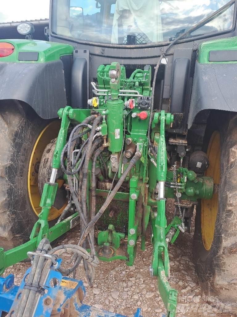 John Deere 6155R Trattori