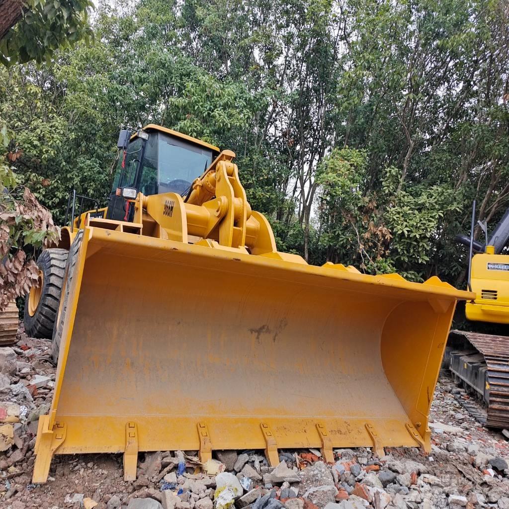 CAT 966G Pale gommate