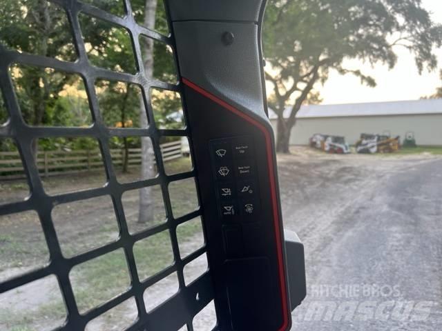 Bobcat T64 Mini Pale Gommate