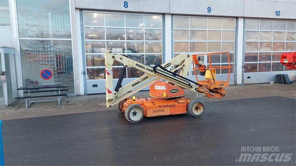 UpRight AB38 Piattaforme a braccio articolato