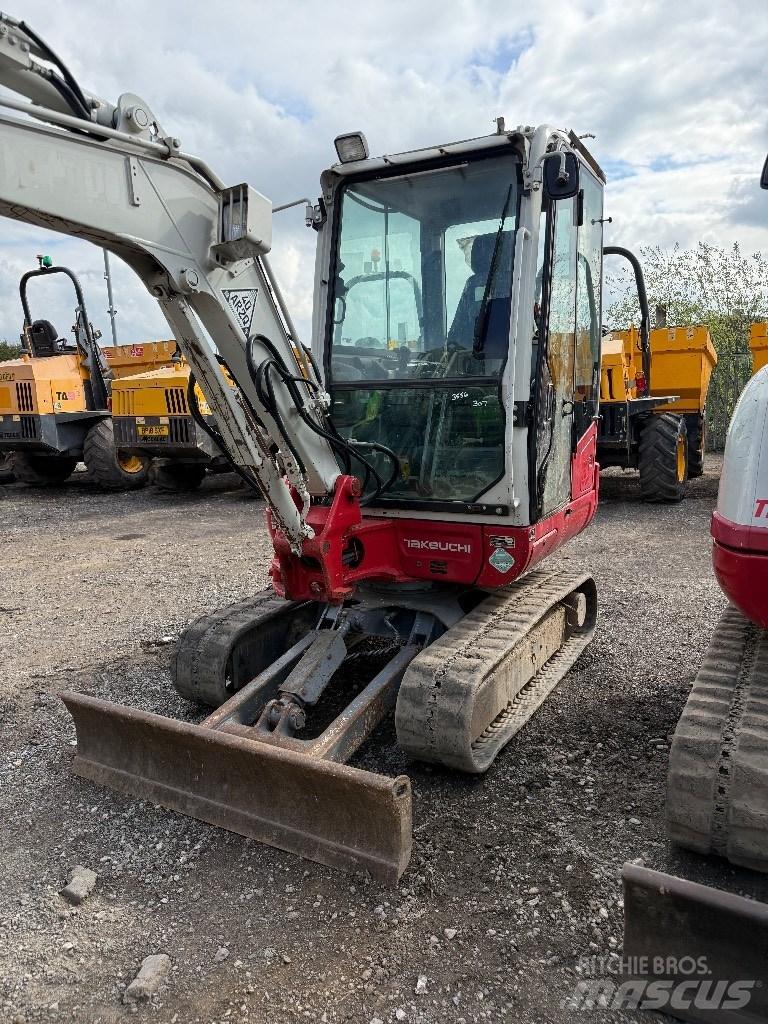 Takeuchi TB 230 Miniescavatori