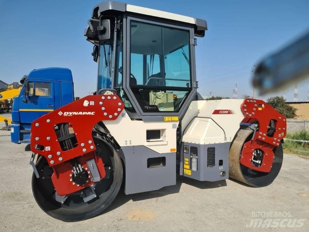 Dynapac CC2200 Rulli a doppio tamburo