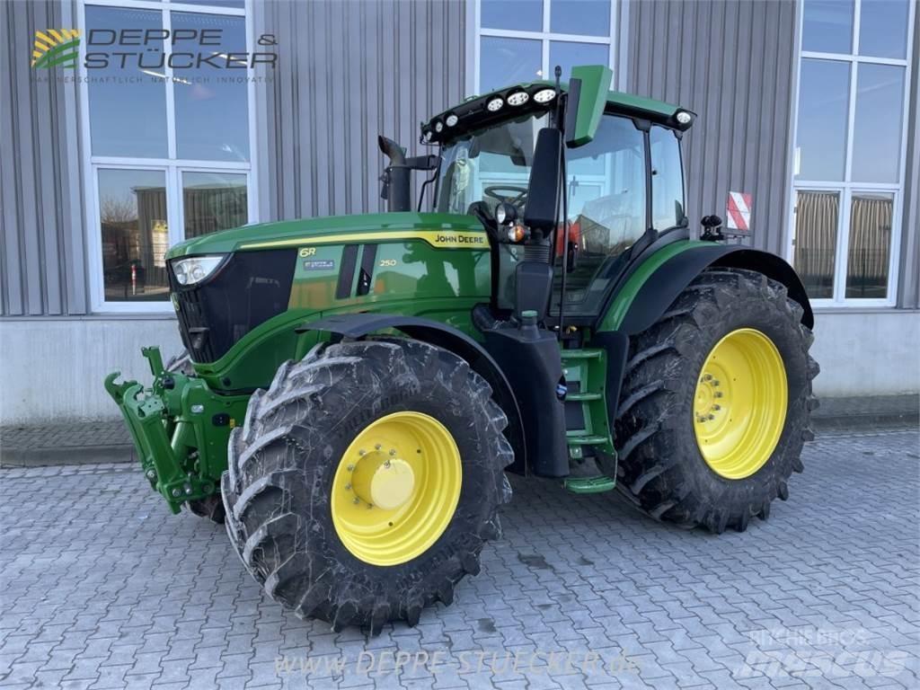 John Deere 6R 250 Trattori