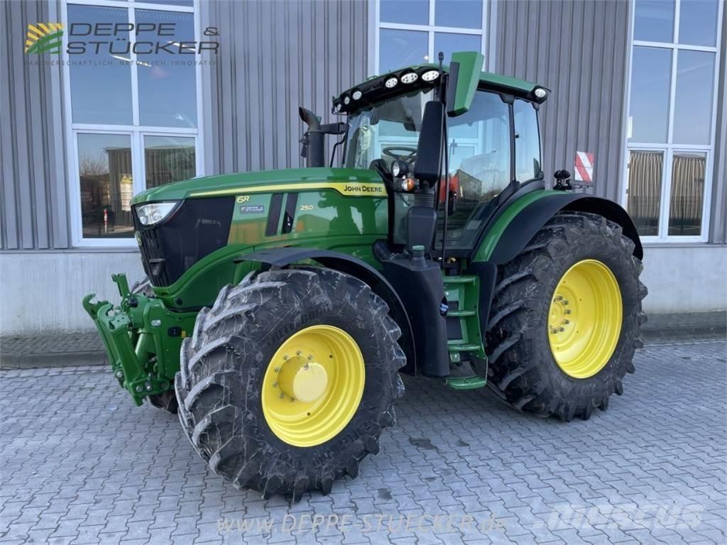 John Deere 6R 250 Trattori