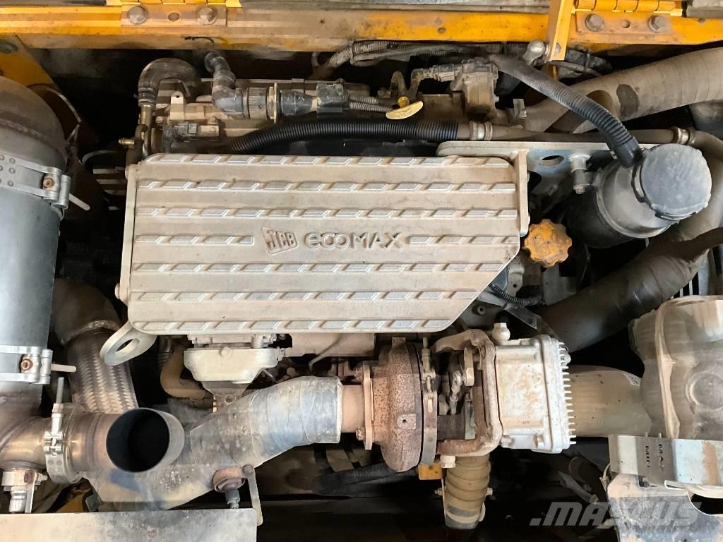 JCB JS 130 LC Escavatori cingolati