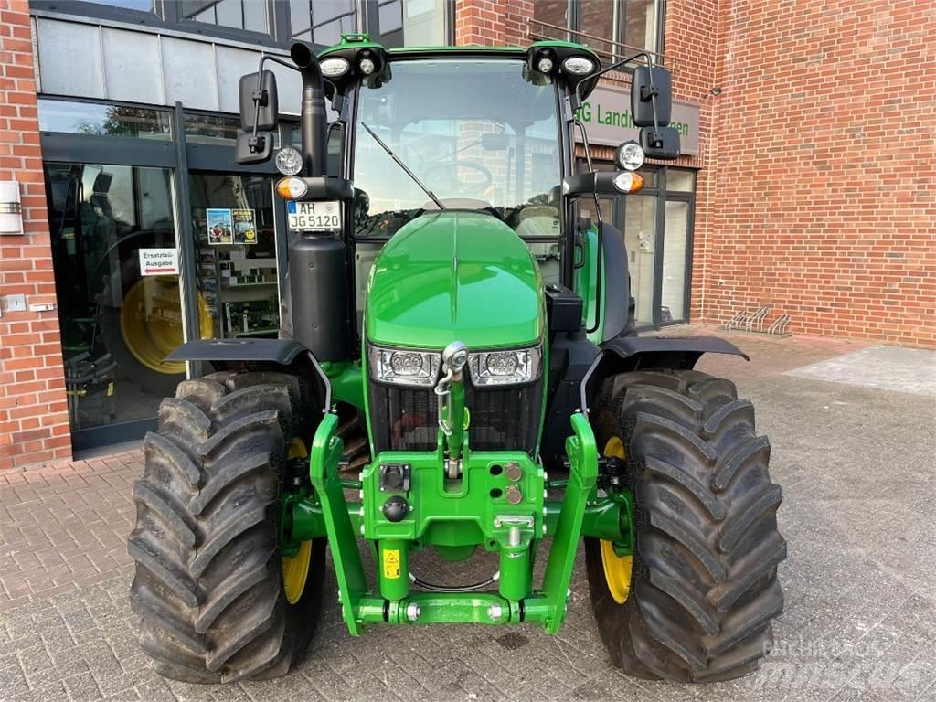 John Deere 5120M Trattori