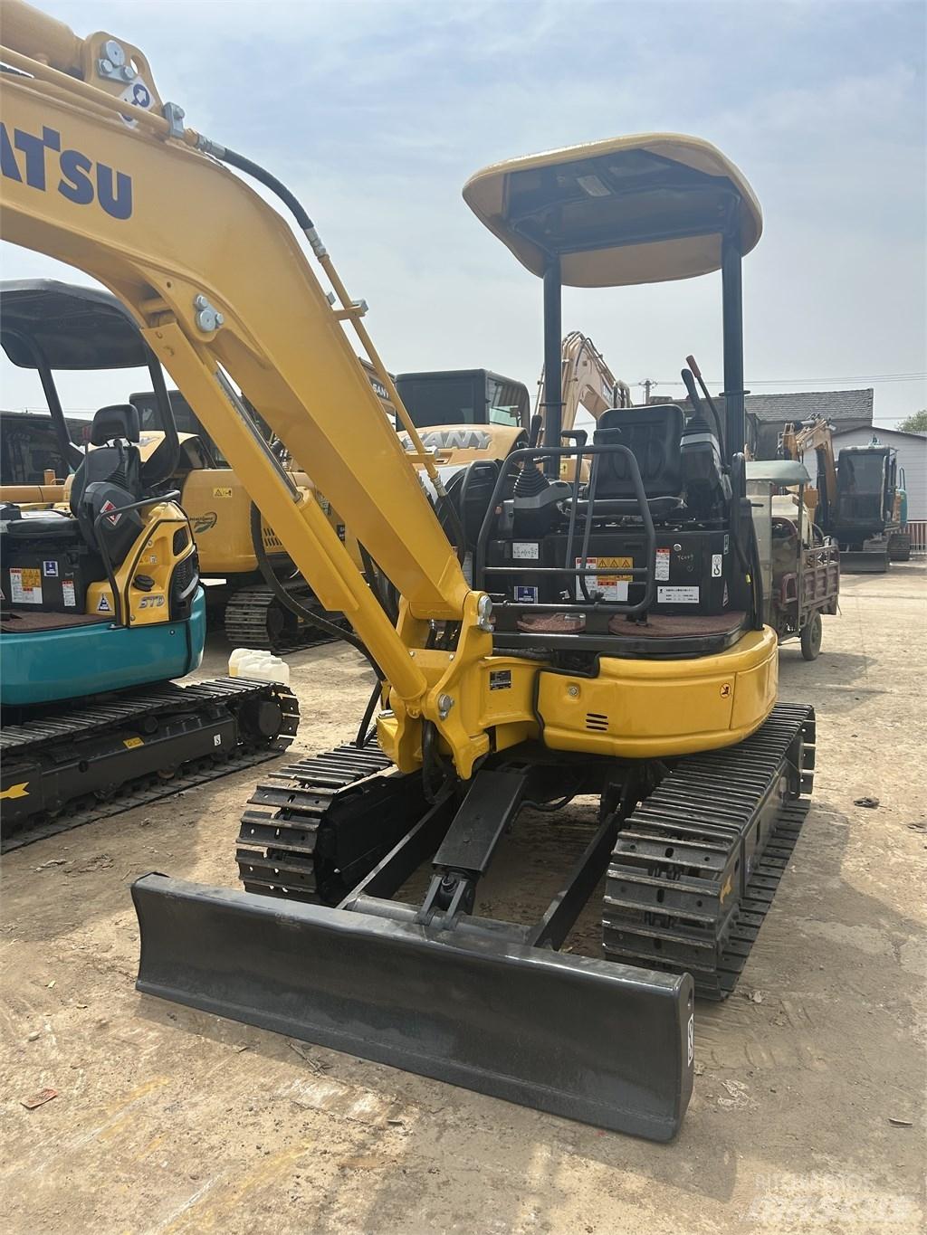 Komatsu PC30 Miniescavatori