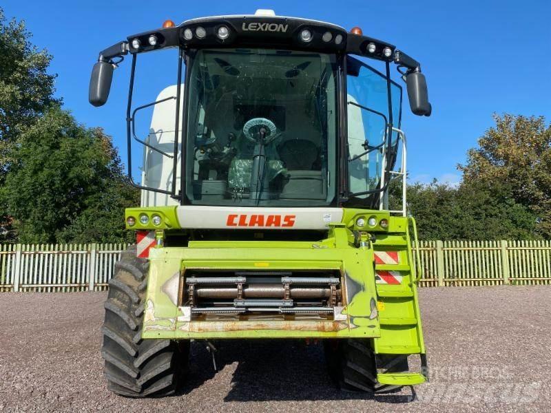 CLAAS LEXION 750 Mietitrebbiatrici