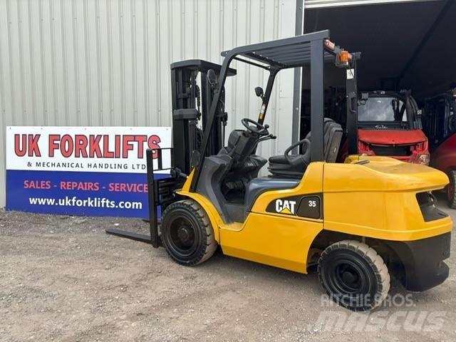 CAT DP 35 N Carrelli elevatori diesel