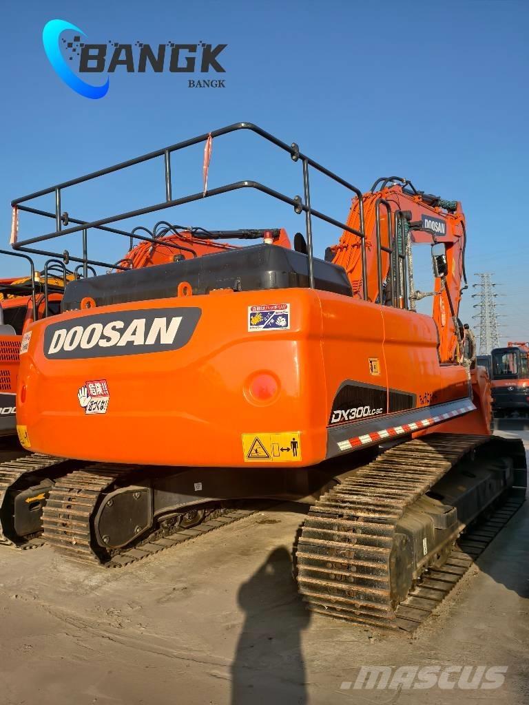 Doosan DX 300 LC Escavatori cingolati