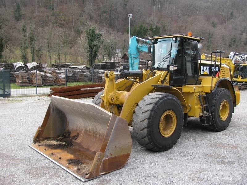 CAT 966K Top stanje Pale gommate