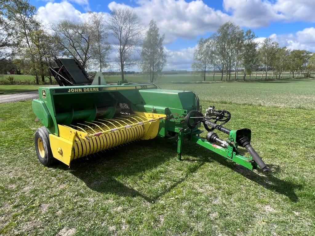 John Deere 359 Presse quadre