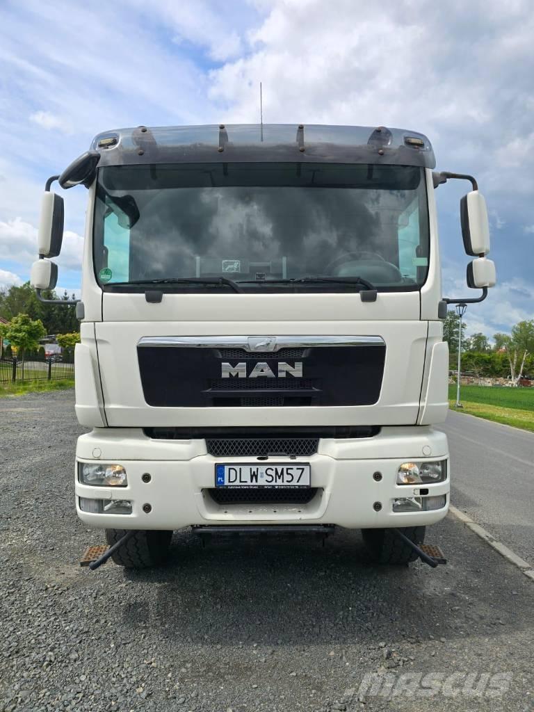 MAN 13.250 / 4x4 Camion cassonati