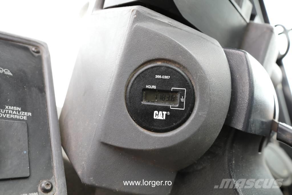 CAT 914 G Pale gommate