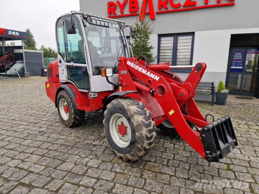 Weidemann 3070CX80 Pale gommate