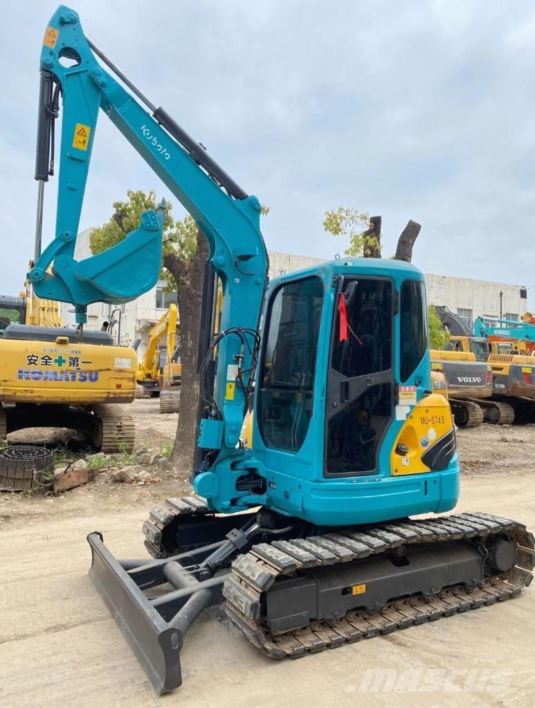 Kubota U 40 Miniescavatori