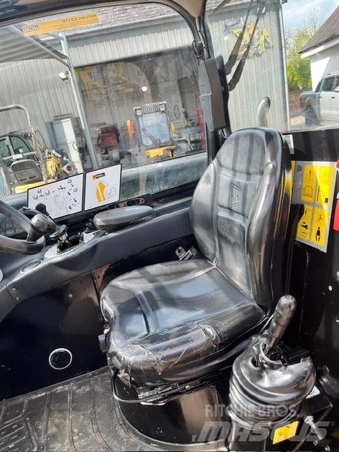 JCB 520-40 Sollevatori telescopici