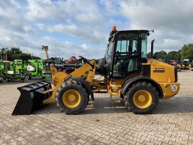 CAT 908 Pale gommate