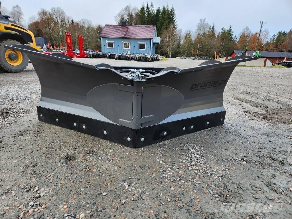 Pronar PUV 3000 M Lame spazzaneve e aratri