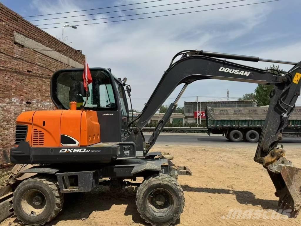 Doosan DX 60 Miniescavatori