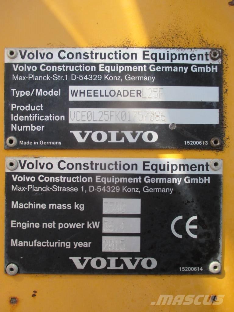 Volvo L 25 F Pale gommate
