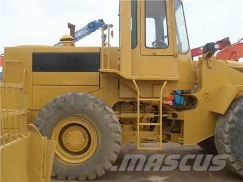 CAT 966E Pale gommate