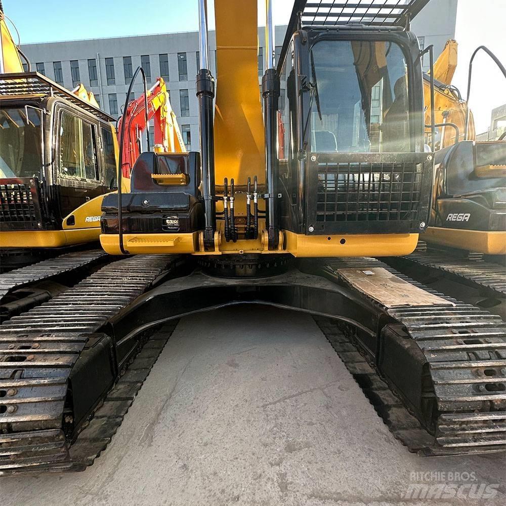 CAT 323 D L Escavatori cingolati