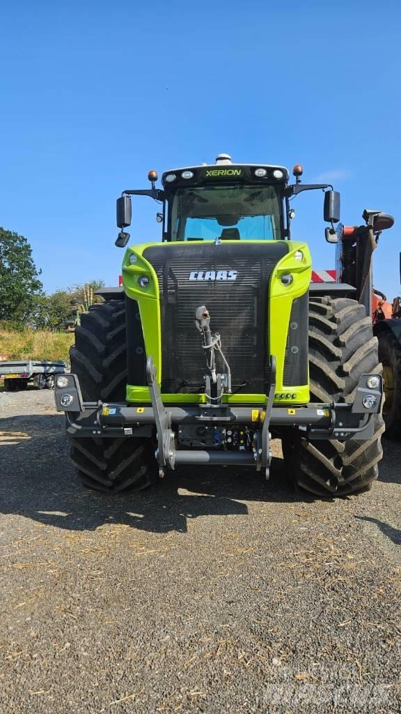 CLAAS Xerion 5000 VC Trattori
