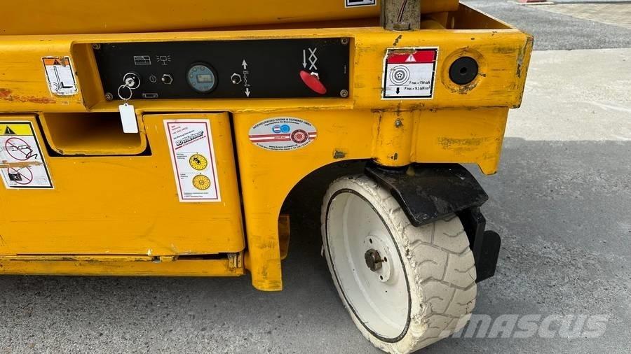 Haulotte Compact 12 Piattaforme a pantografo