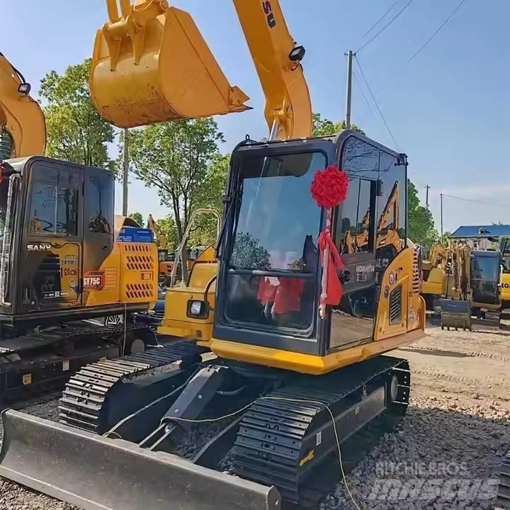 Komatsu PC70 Escavatori cingolati