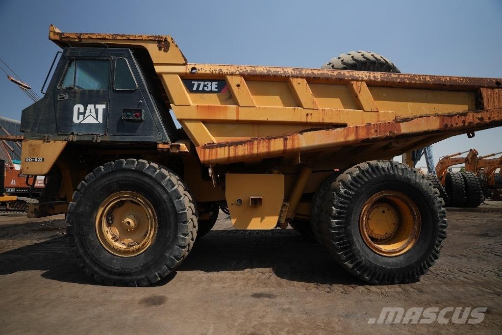 CAT 773 E Dumper a telaio rigido