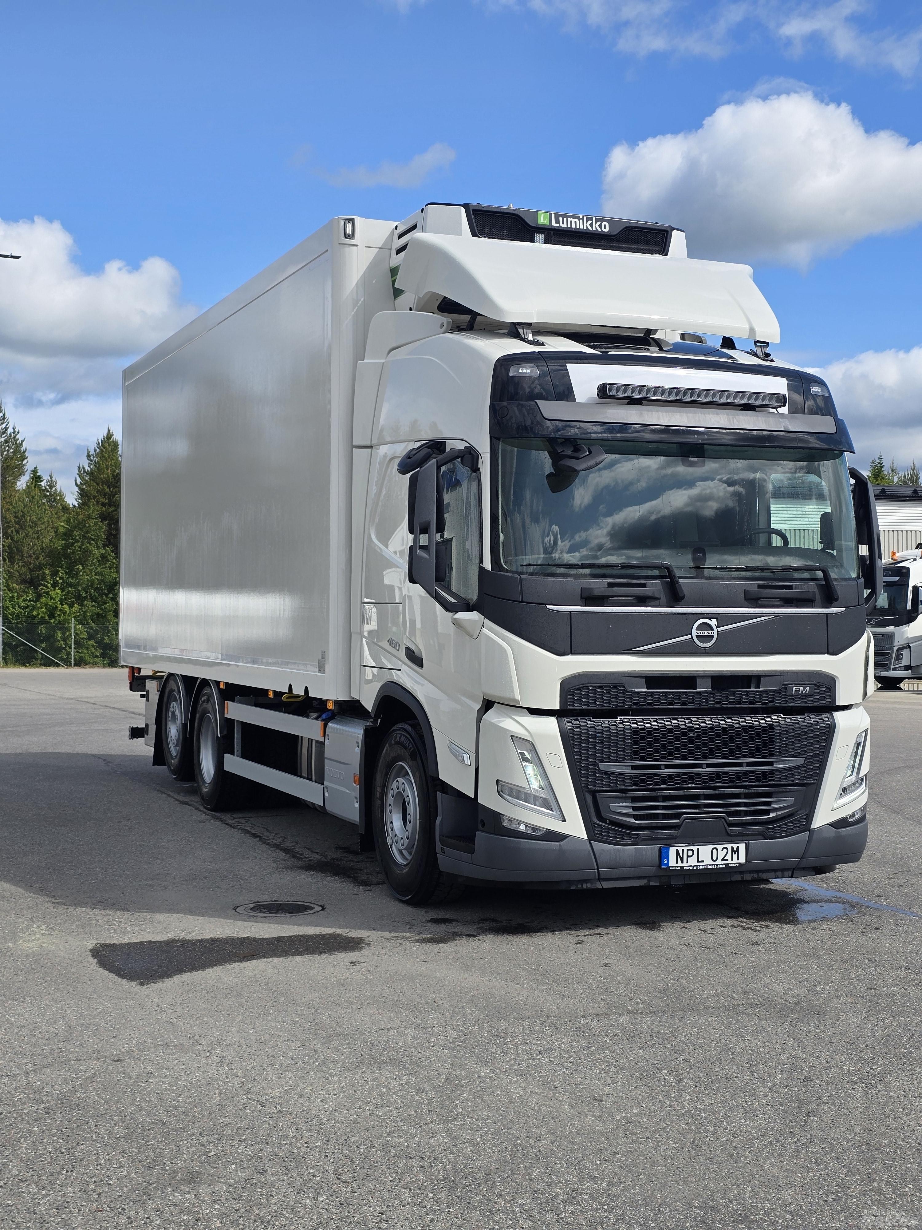 Volvo FM460 LNG Camion a temperatura controllata