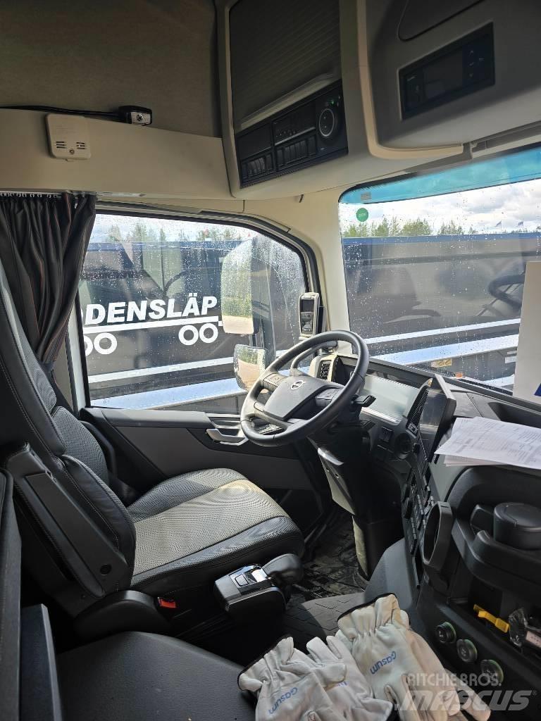 Volvo FM460 LNG Camion a temperatura controllata