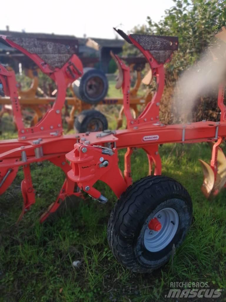 Maschio UNICO M 4+1 Aratri reversibili