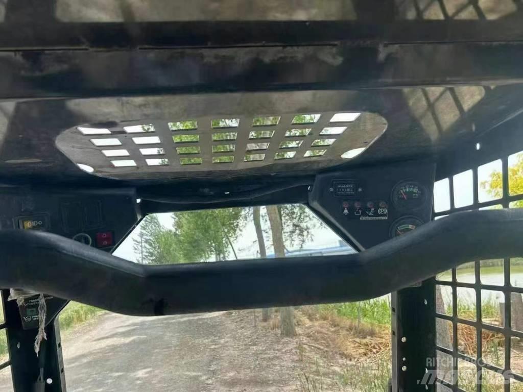Bobcat S 70 Mini Pale Gommate
