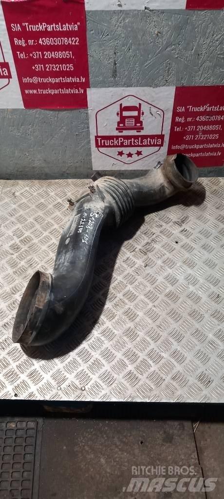 Scania 94 D.    1422877 Cabine e interni