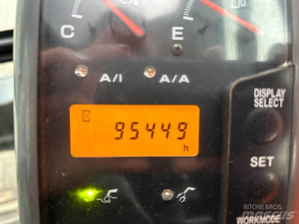 Hitachi ZX 135 US Escavatori cingolati