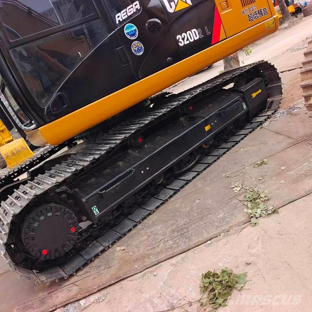 CAT 320 D2L Escavatori cingolati