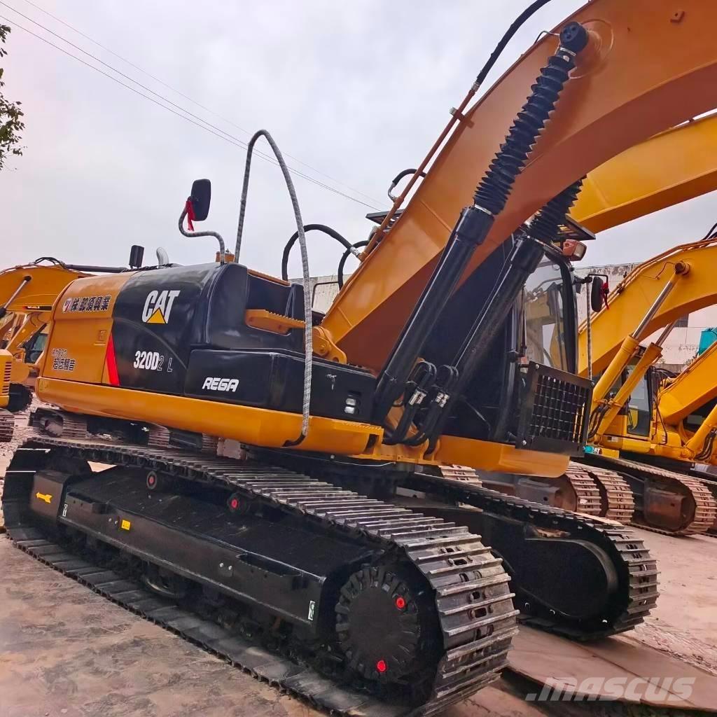 CAT 320 D2L Escavatori cingolati