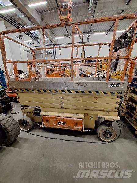 JLG 3246 ES Piattaforme a pantografo